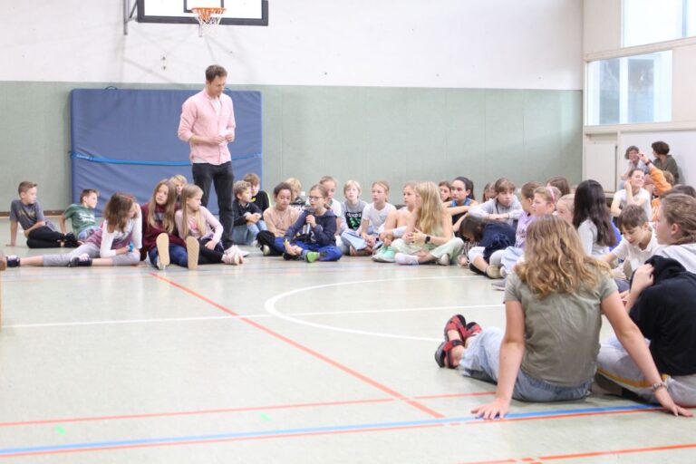 Unsere SV-Anwärter:innen stellen sich den Fragen der Schüler:innen