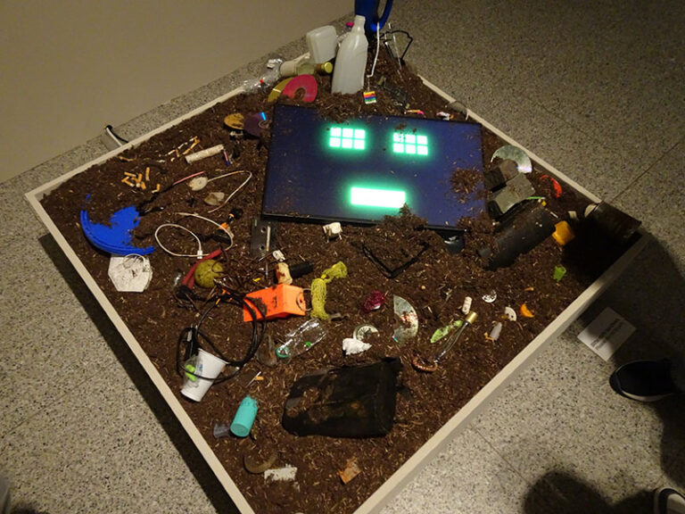 Besuch der Ausstellung „Save Land“ in der Bundeskunsthalle Bonn