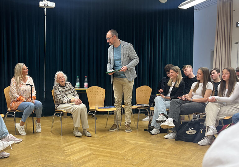 Zeitzeugengespräch zum Adenauer-Projekt