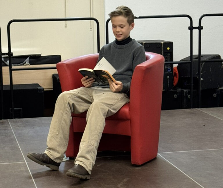 Spannende Texte und starke Stimmen: Der Vorlesewettbewerb unserer 6. Klassen